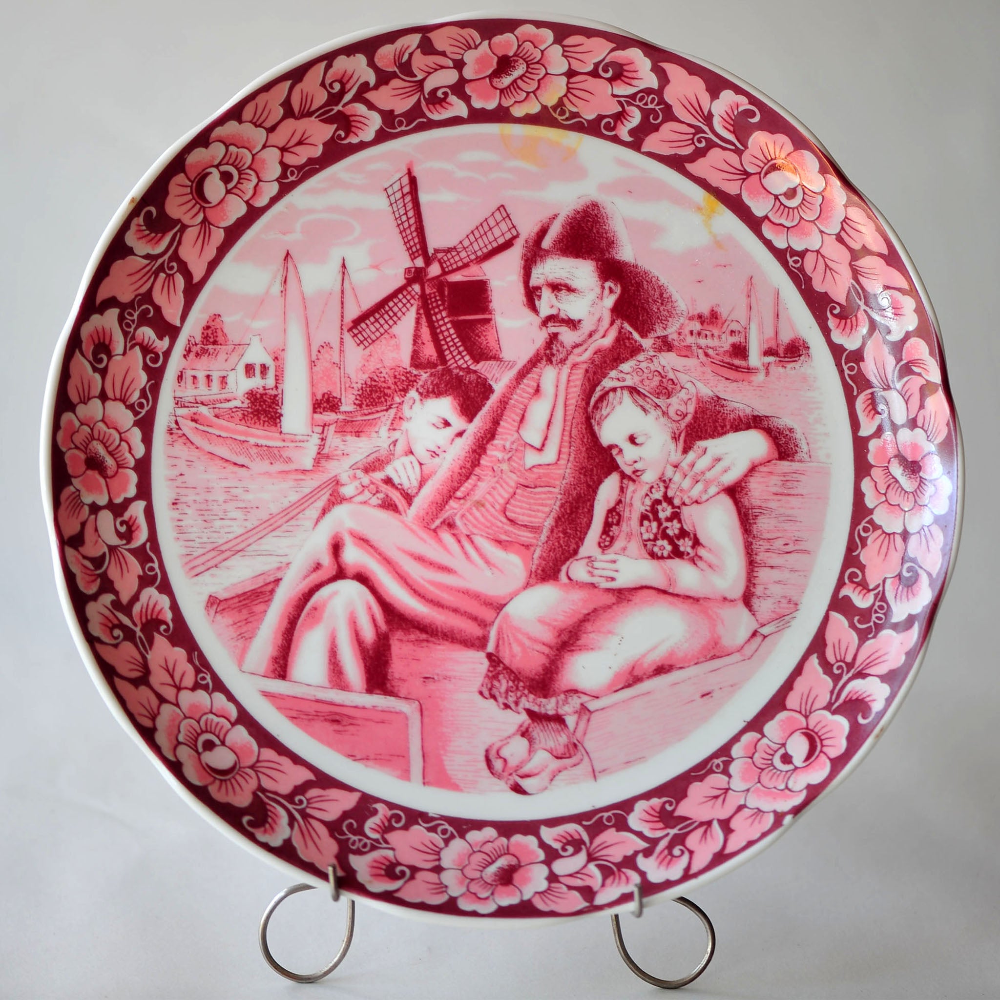 Pink Delft Plate — Fisherman & Children Scene