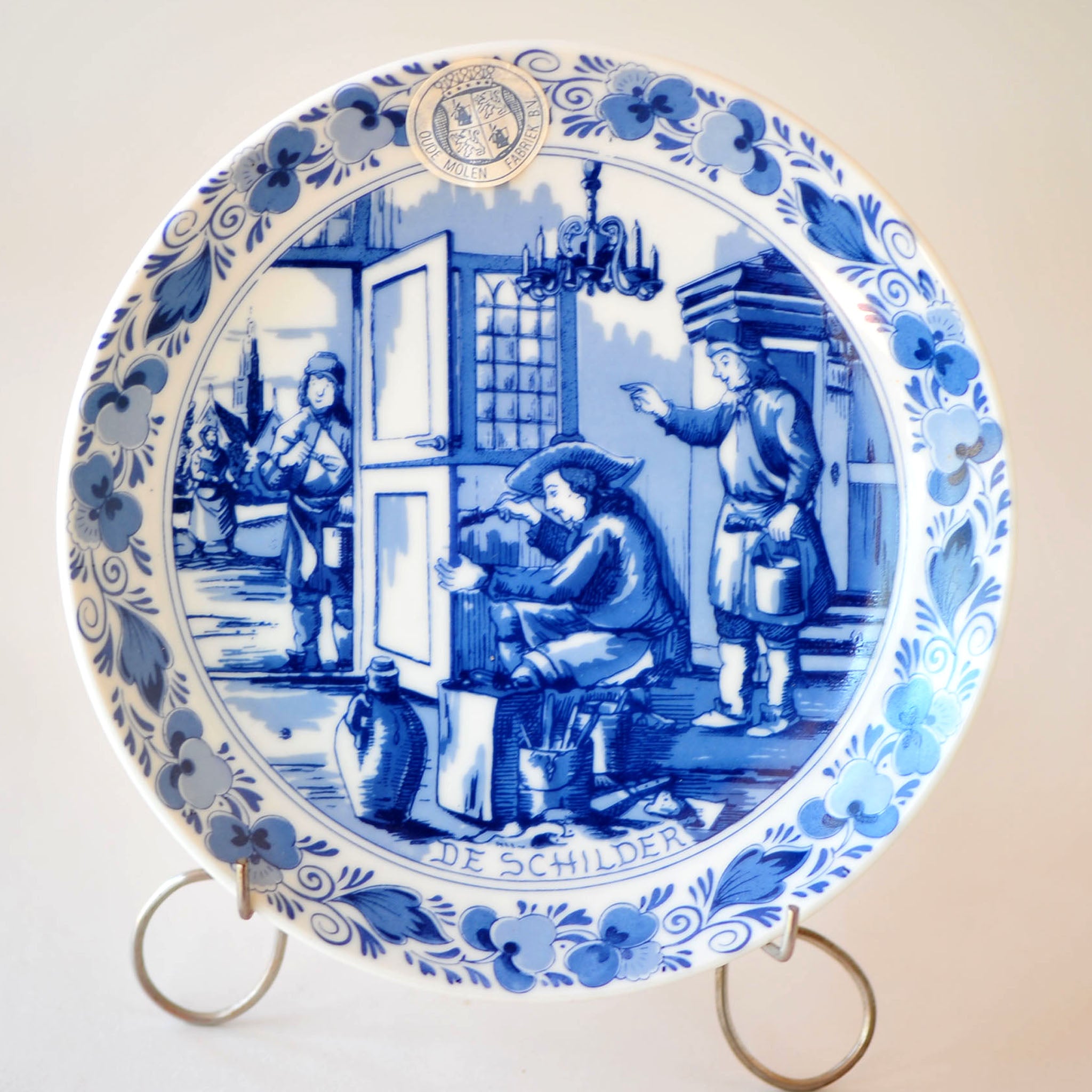 Oude Molen Delft Blue Plate — "De Schilder" (The Painter)