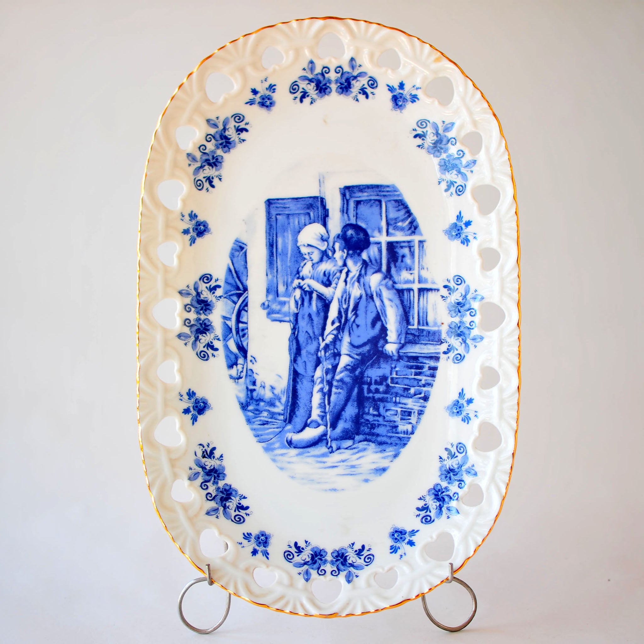 Delft Holland "Young Love" Pierced Oval Dish – Old Masters' Series