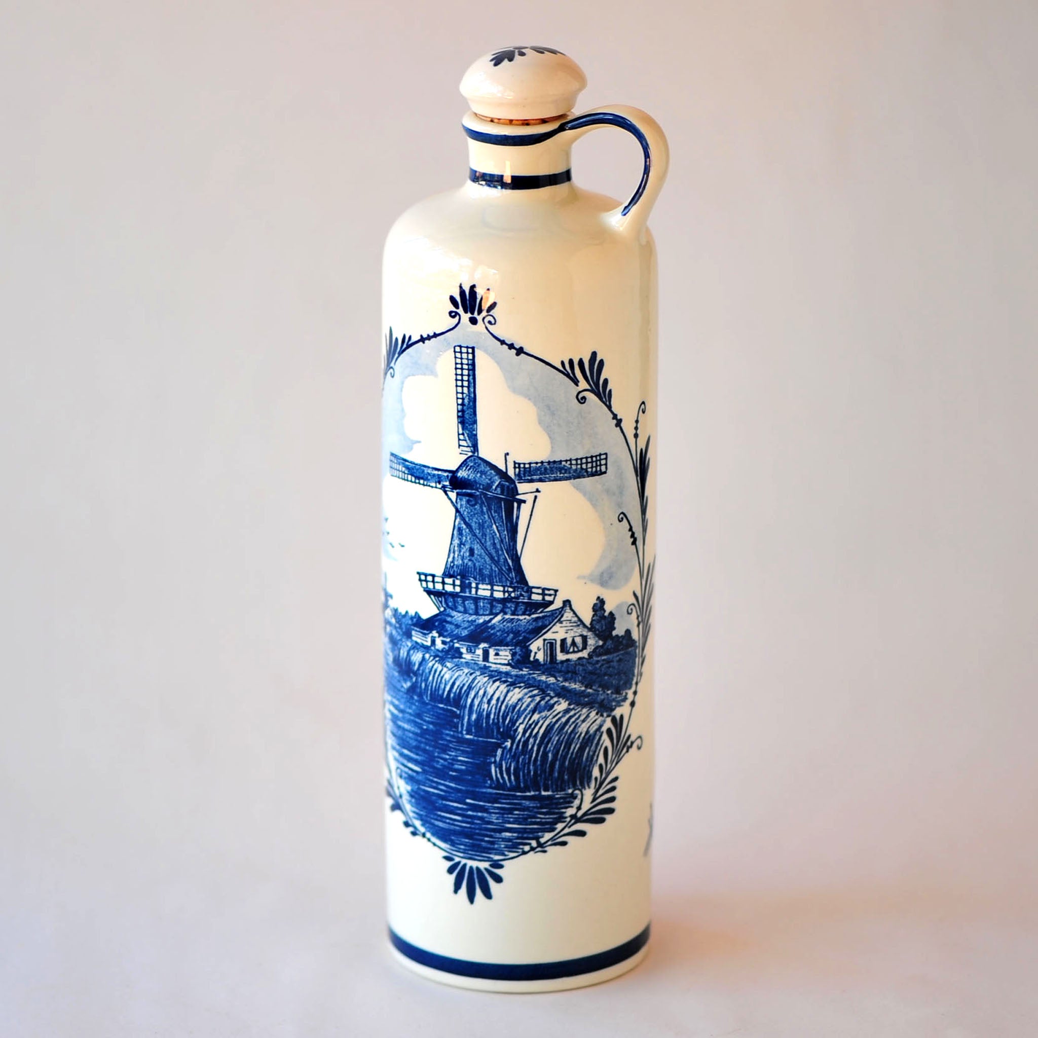 Bols Royal Distilleries Delft Blue Decanter — Windmill Scene