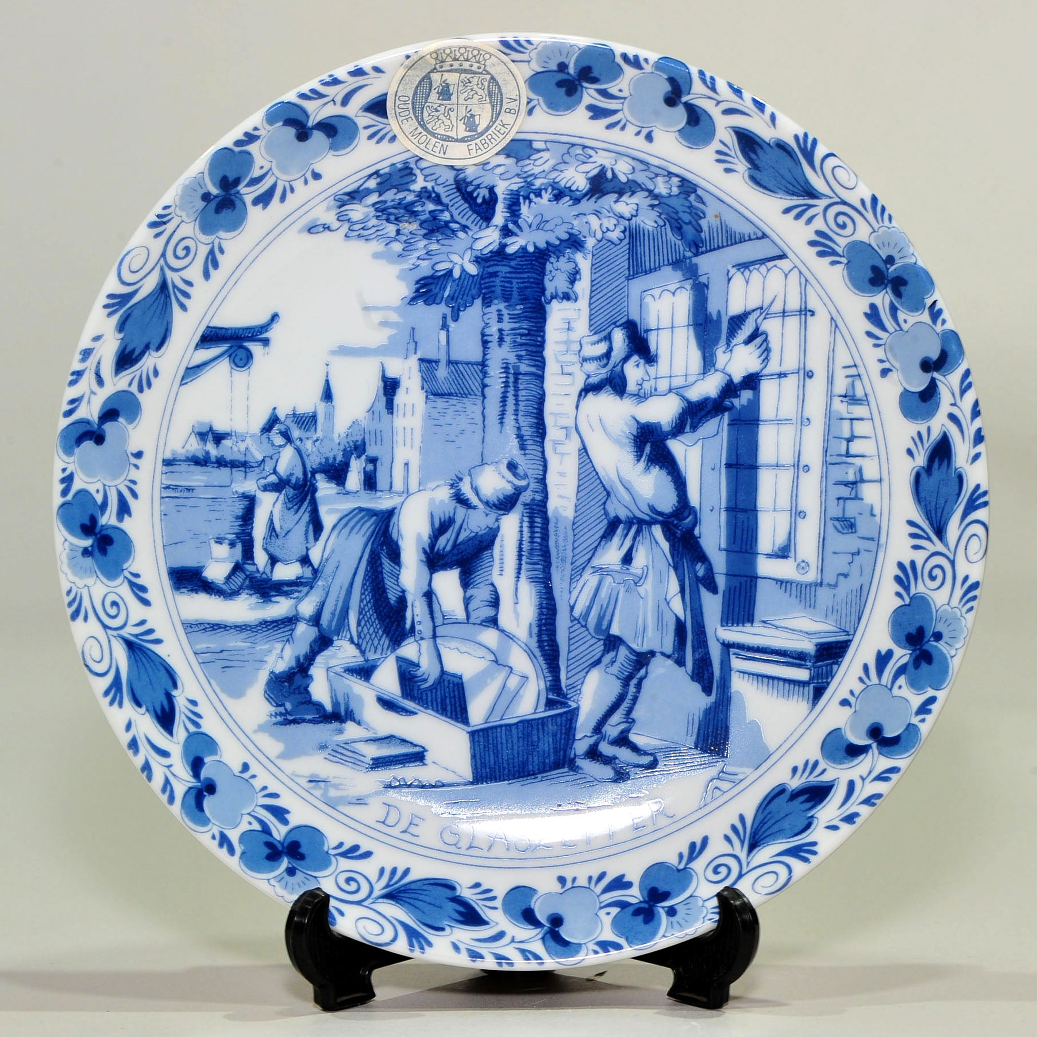 Oude Molen Delft Blue Plate — "De Glaszetter" (The Glazier)