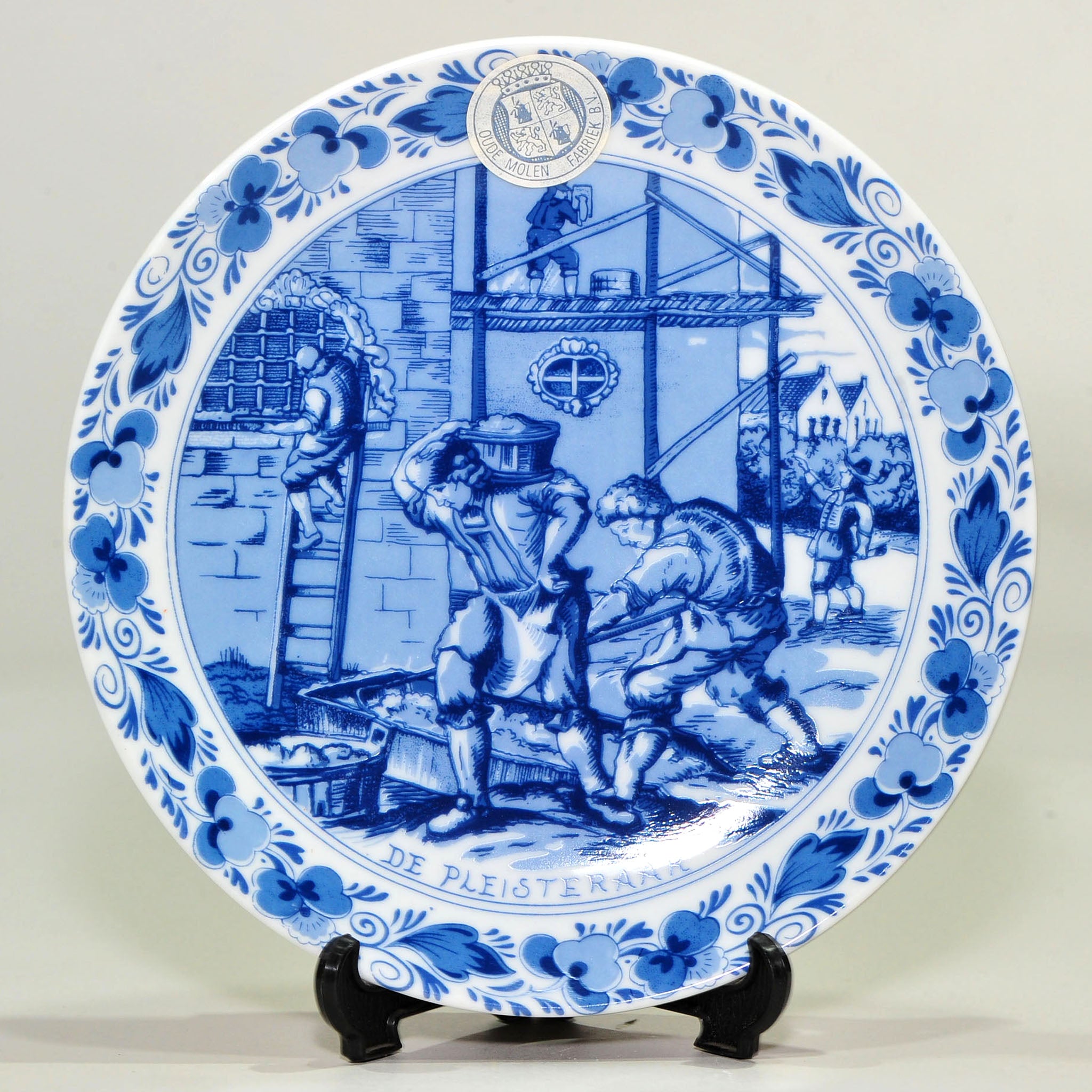 Delft Blue Wall Plaque — "De Pleisteraar" (The Plasterer)