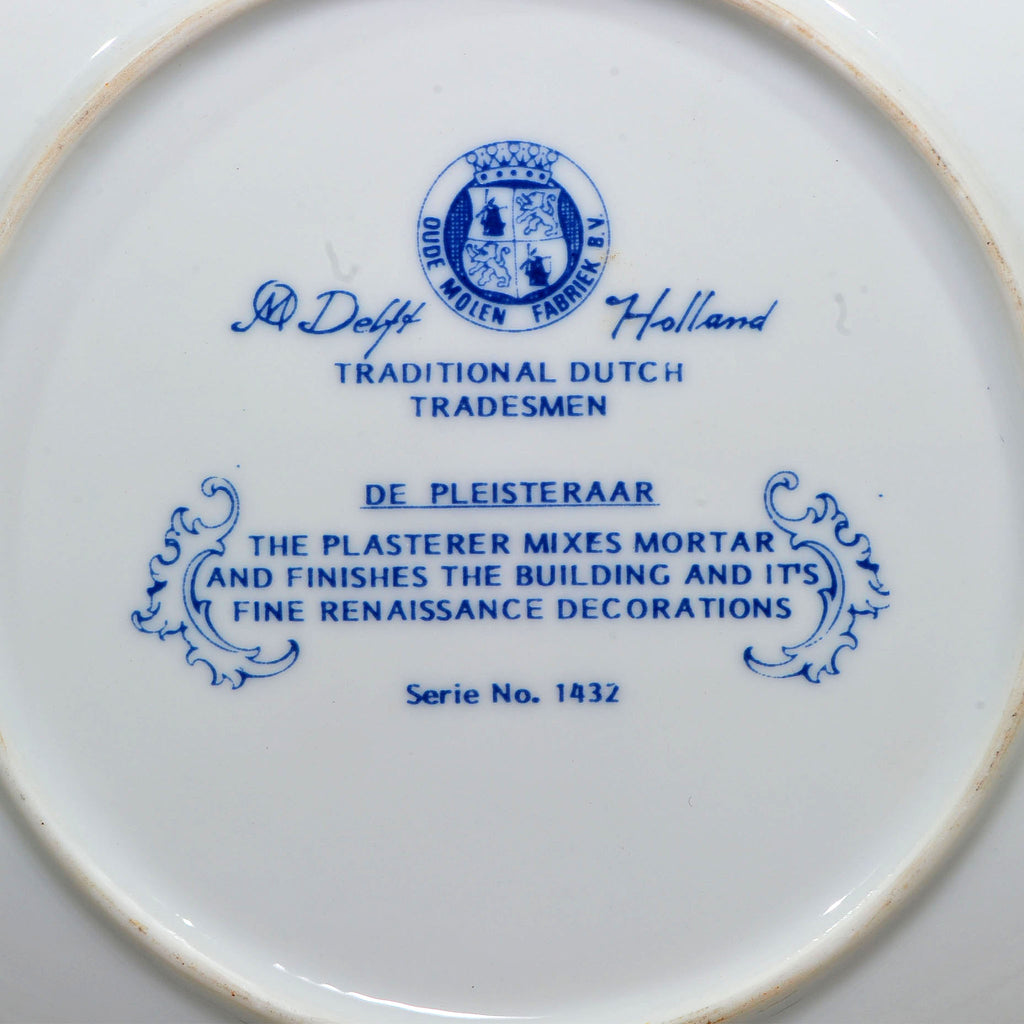 Oude Molen Delft Blue Plate — "De Pleisteraar" (The Plasterer)