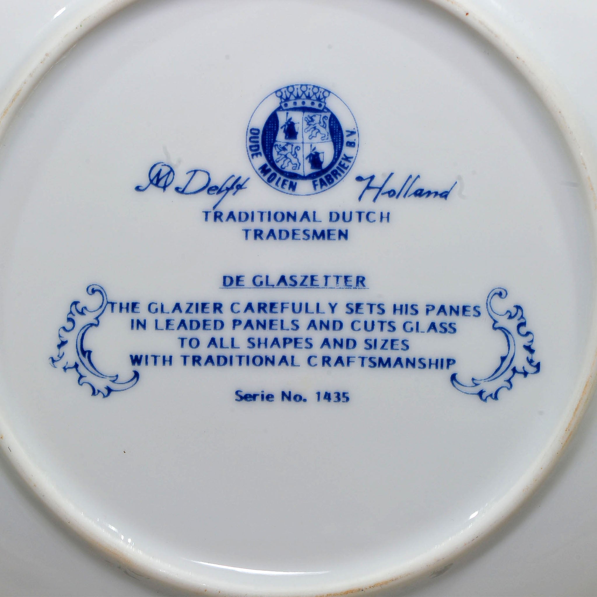Oude Molen Delft Blue Plate — "De Glaszetter" (The Glazier)